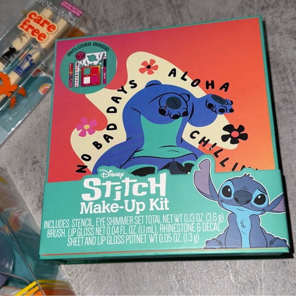 !PLEASE READ BELOW! Stitch Makeup Bundle - Picture 4 of 4